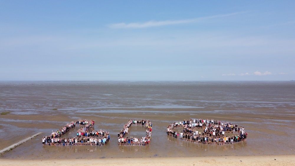 LiG on the beach